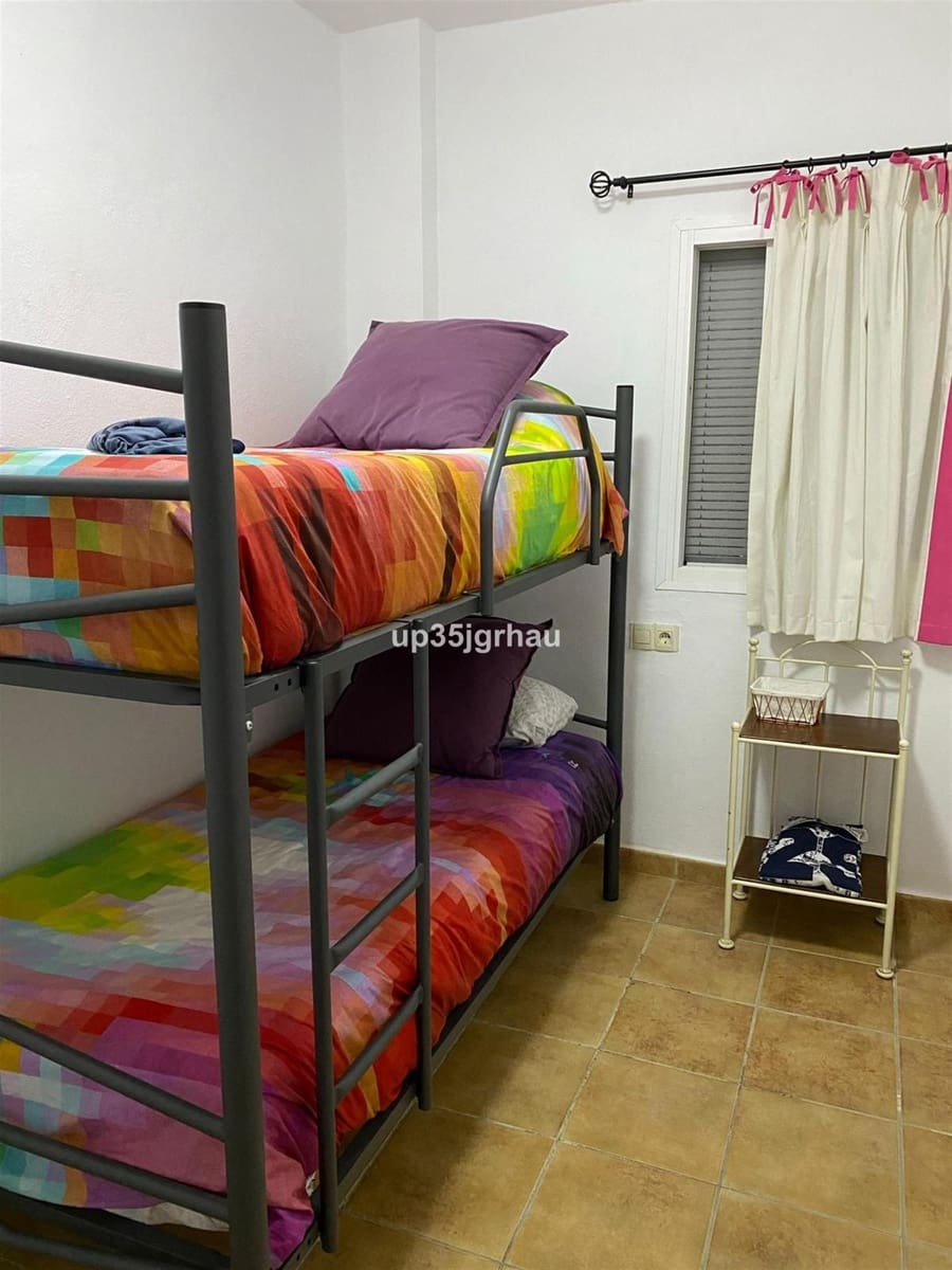 6 soverom Villa til salgs i Estepona med svømmebasseng garasje - € 849 900 (Ref: 9480354)