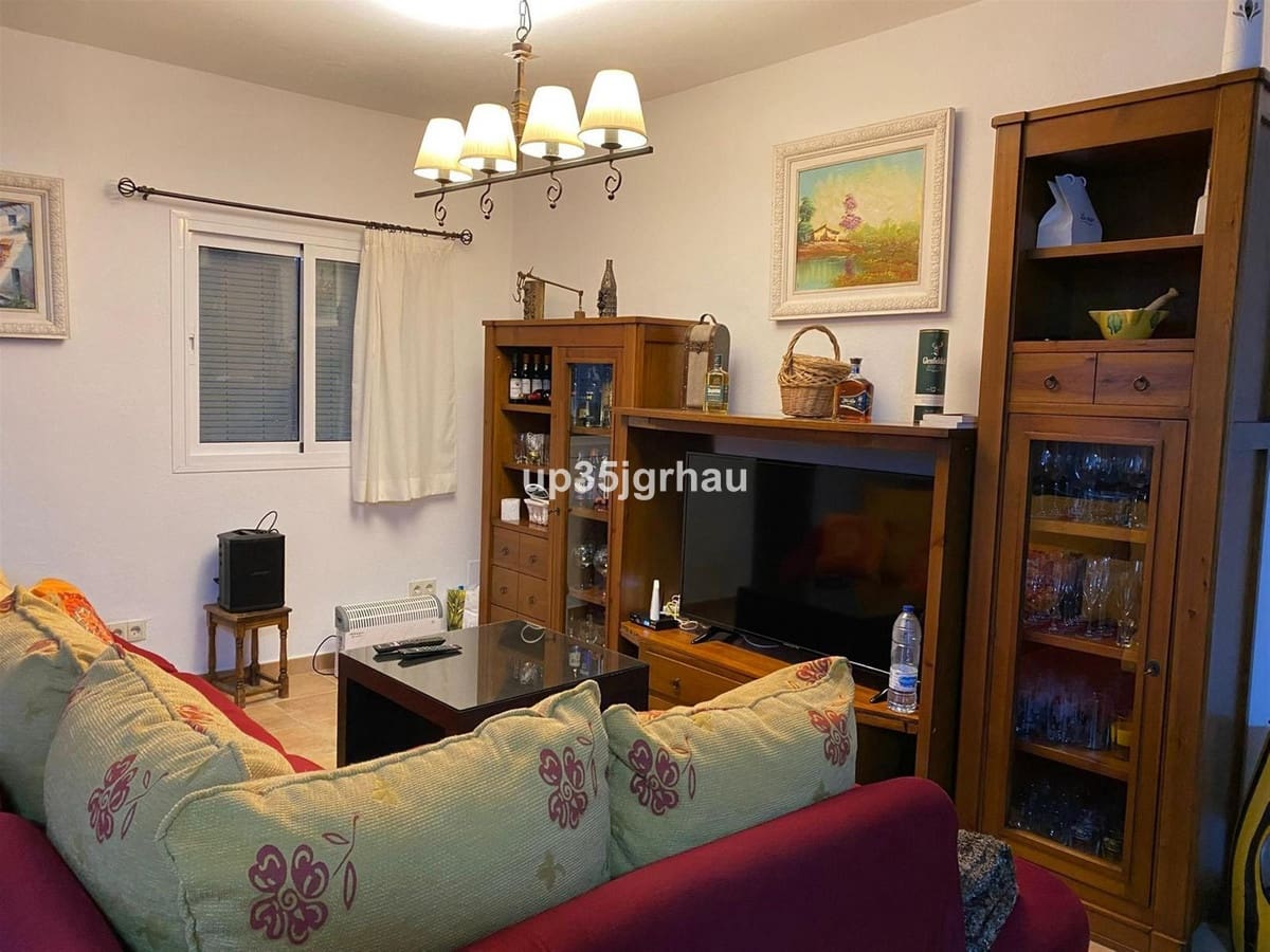 6 soverom Villa til salgs i Estepona med svømmebasseng garasje - € 849 900 (Ref: 9480354)