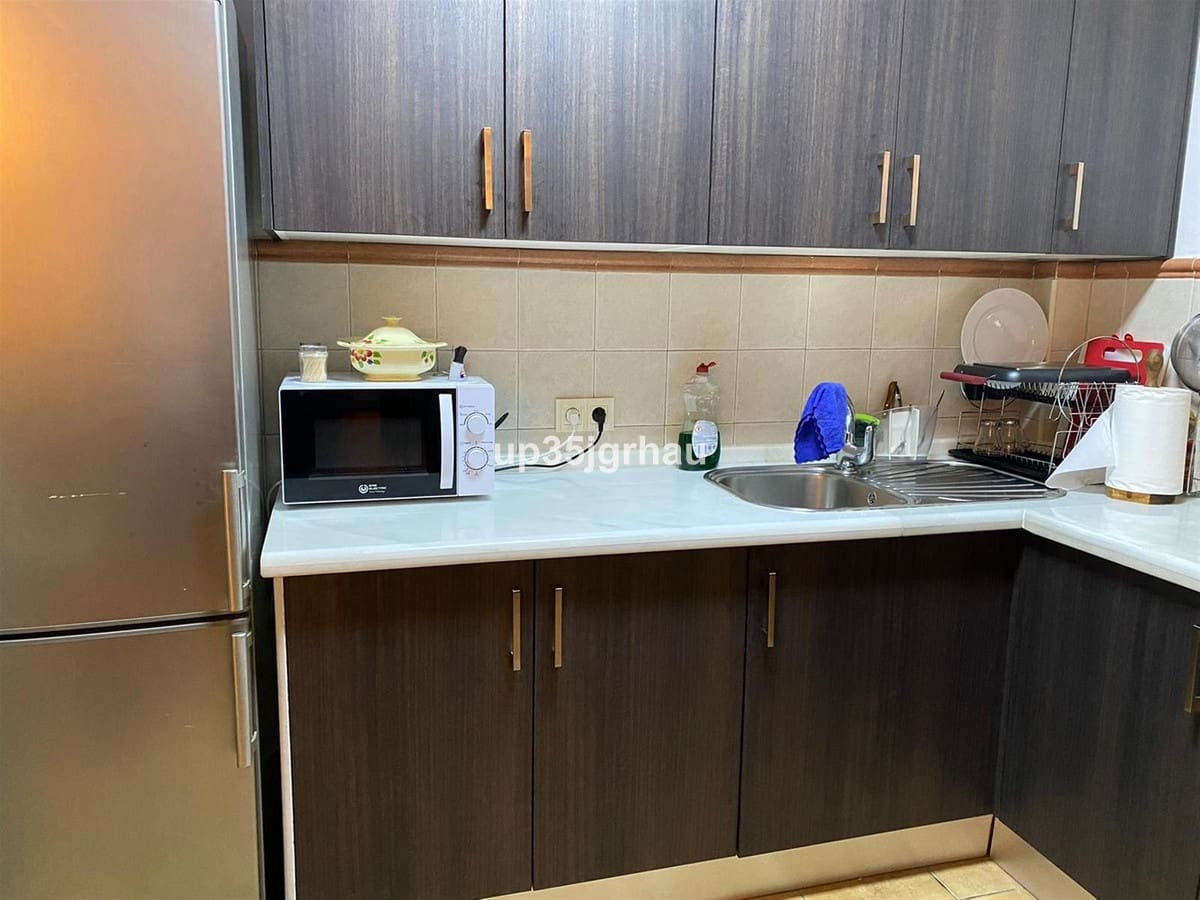 6 soverom Villa til salgs i Estepona med svømmebasseng garasje - € 849 900 (Ref: 9480354)