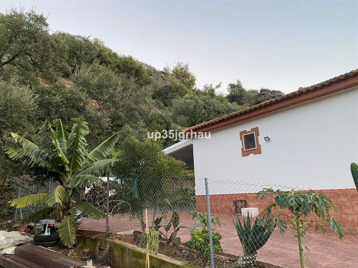 6 soverom Villa til salgs i Estepona med svømmebasseng garasje - € 849 900 (Ref: 9480354)