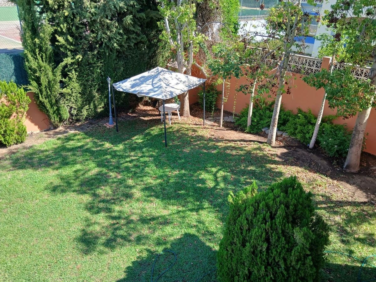 5 bedroom Villa for sale in Mijas with pool garage - € 850,000 (Ref: 9480361)