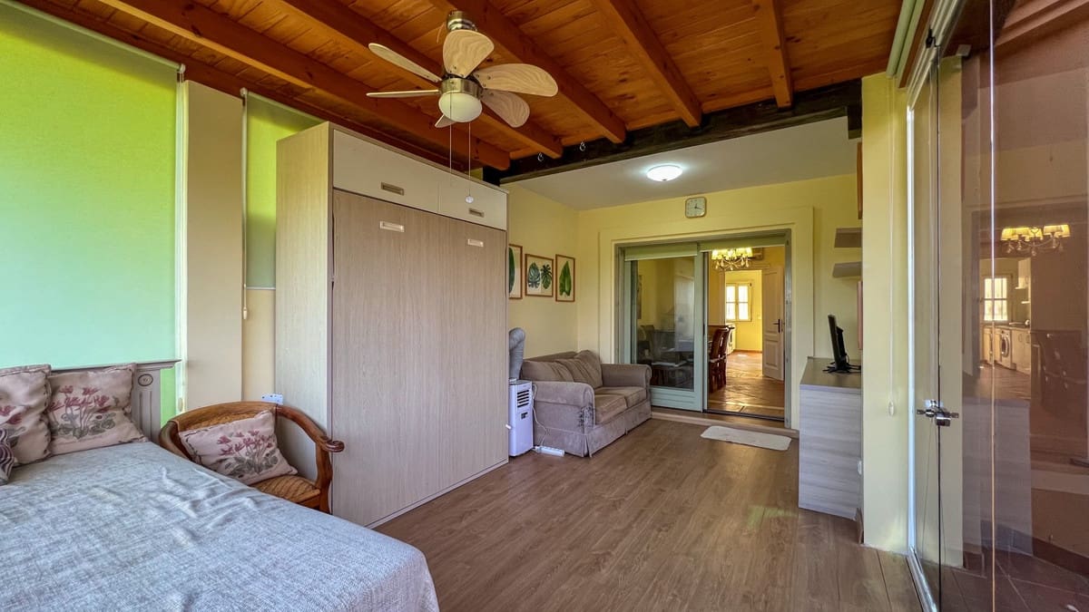 3 makuuhuone Omakotitalo myytävänä paikassa Sotogrande - 850 000 € (Ref: 9480366)