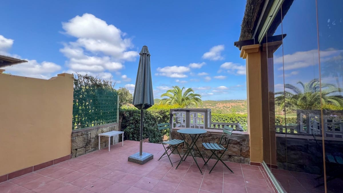 3 makuuhuone Omakotitalo myytävänä paikassa Sotogrande - 850 000 € (Ref: 9480366)