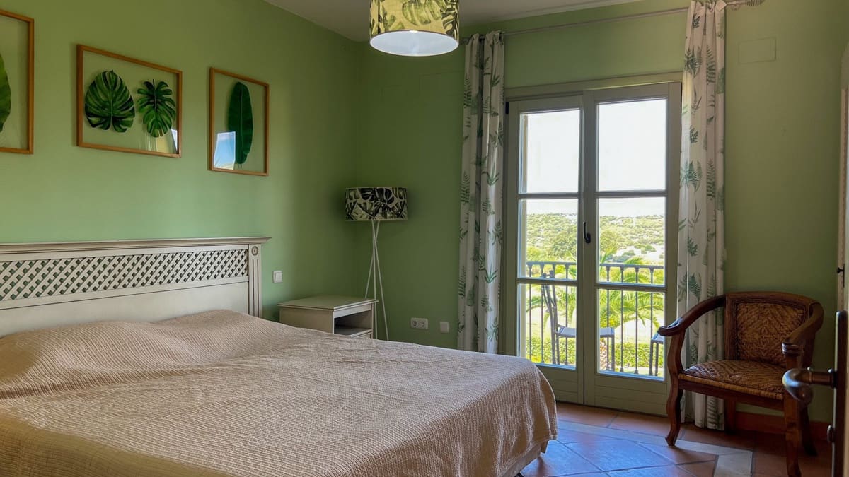 3 makuuhuone Omakotitalo myytävänä paikassa Sotogrande - 850 000 € (Ref: 9480366)