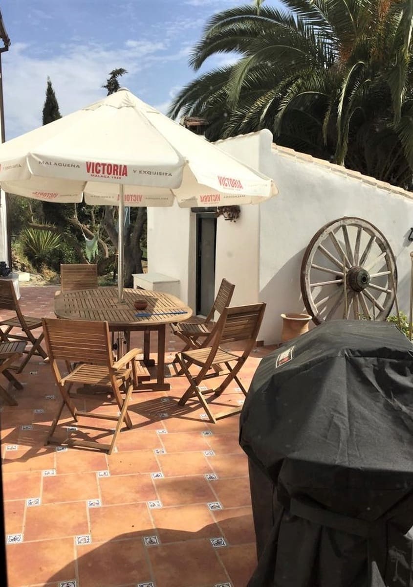 4 bedroom Finca/Country House for sale in Casares with pool - € 850,000 (Ref: 9480367)