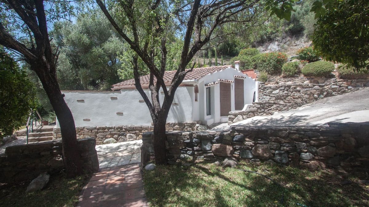 Finca/Casa Rural de 6 habitaciones en Gaucín en venta con piscina - 850.000 € (Ref: 9480368)