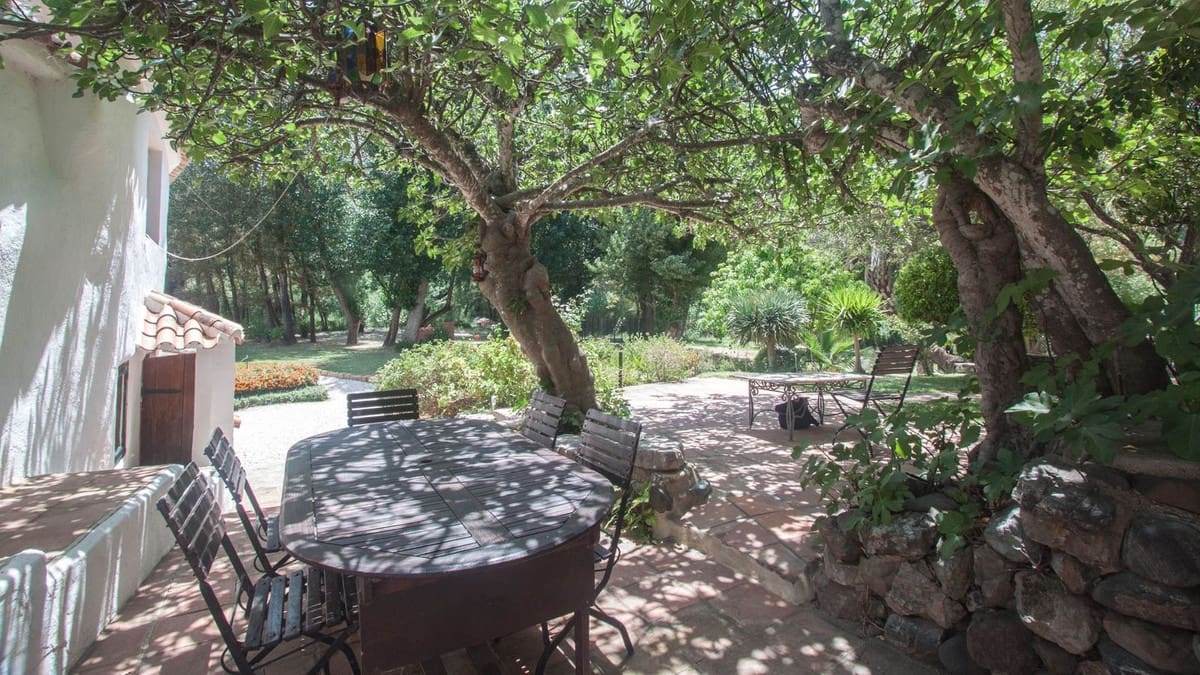 6 soveværelse Finca/Landehus til salg i Gaucin med swimmingpool - € 850.000 (Ref: 9480368)