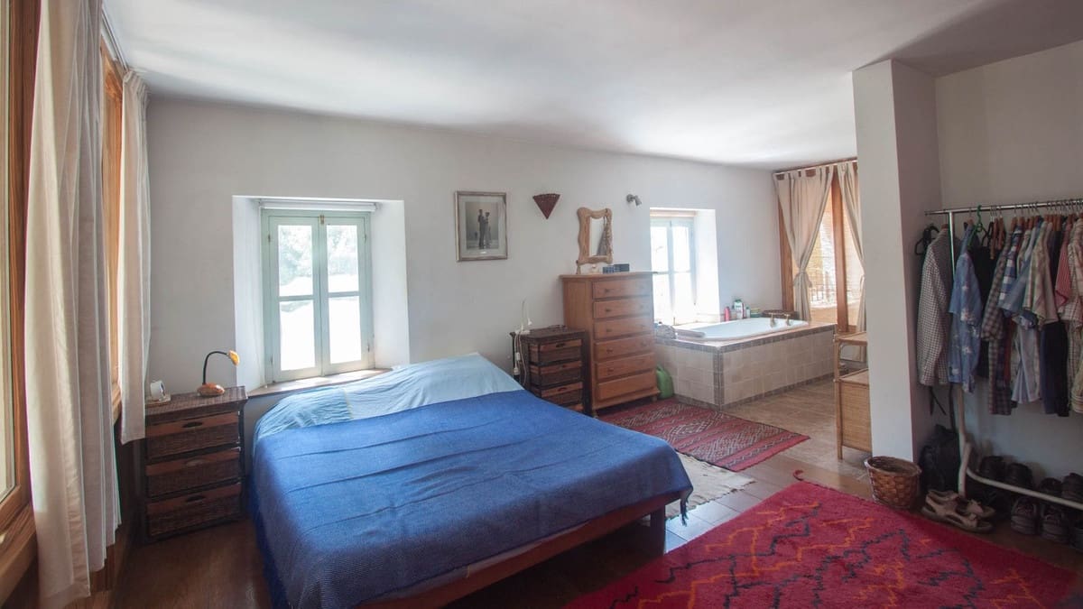6 soveværelse Finca/Landehus til salg i Gaucin med swimmingpool - € 850.000 (Ref: 9480368)