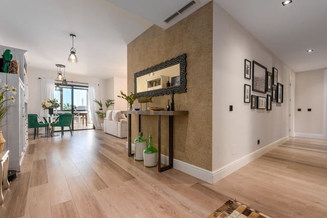 3 bedroom Apartment for sale in Centro, Estepona with pool - € 860,000 (Ref: 9480372)