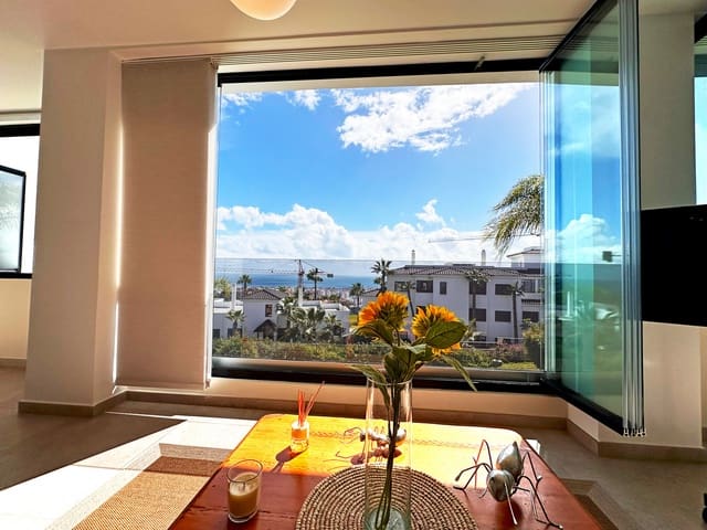 3 bedroom Apartment for sale in Centro, Estepona with pool - € 860,000 (Ref: 9480372)