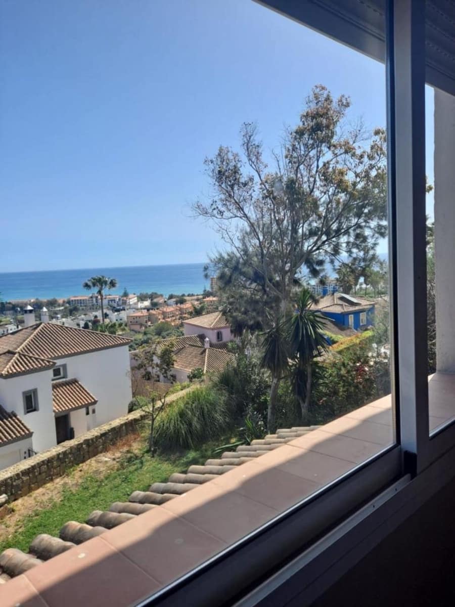 6 soveværelse Villa til salg i Manilva med swimmingpool garage - € 865.000 (Ref: 9480373)