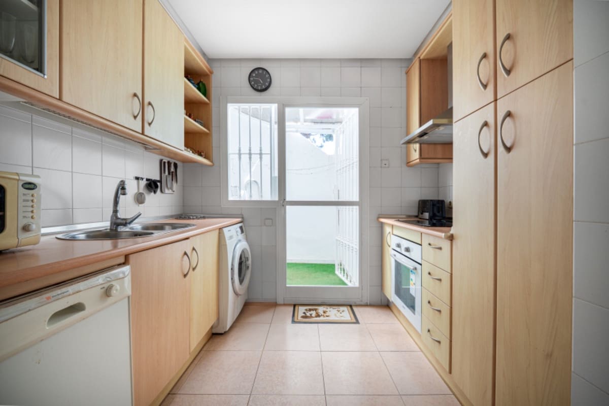 3 sovrum Hus till salu i Golden Mile med pool - 865 000 € (Ref: 9480374)