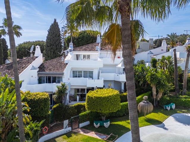 3 sypialnia Dom na sprzedaż w Sierra Blanca, Marbella z basenem - 865 000 € (Ref: 9480374)