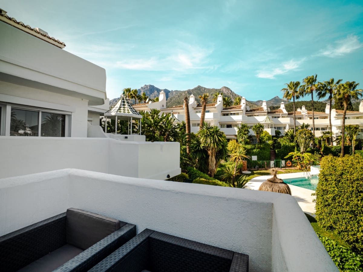 3 sovrum Hus till salu i Golden Mile med pool - 865 000 € (Ref: 9480374)