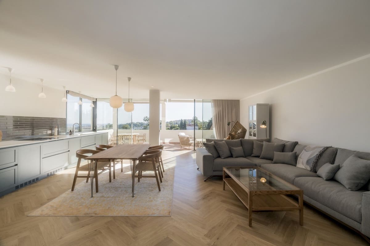 2 slaapkamer Appartement te koop in Nueva Andalucia - € 875.000 (Ref: 9480377)