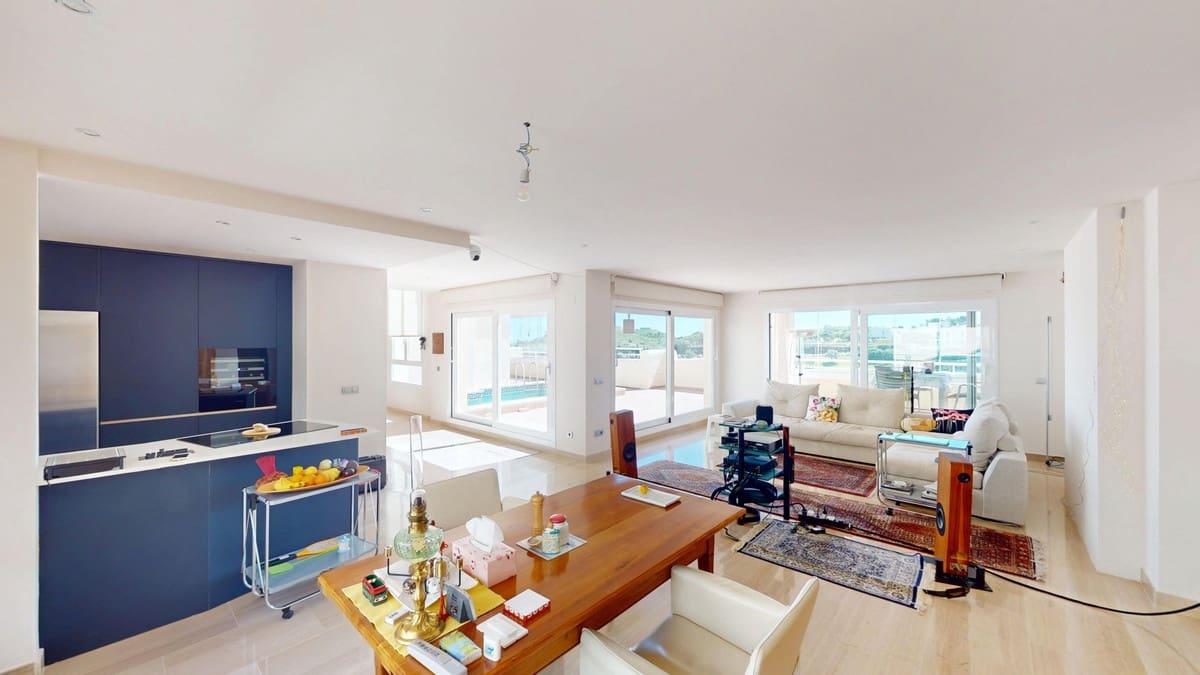 3 bedroom Penthouse for sale in Mijas with pool garage - € 875,000 (Ref: 9480380)