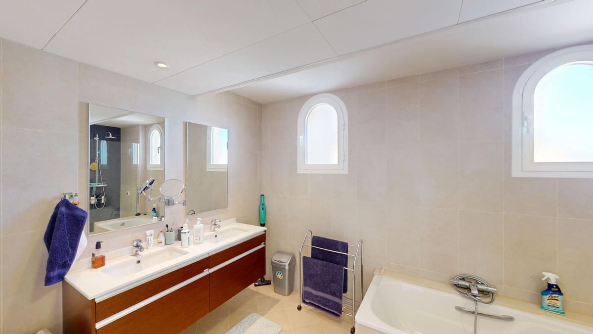 3 bedroom Penthouse for sale in Mijas with pool garage - € 875,000 (Ref: 9480380)