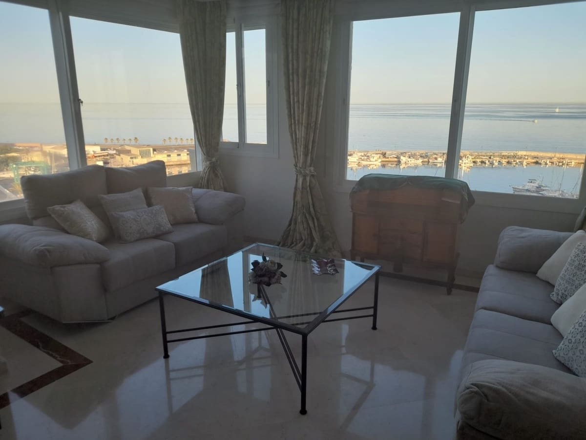 2 soveværelse Penthouse til salg i Estepona med swimmingpool garage - € 880.000 (Ref: 9480387)