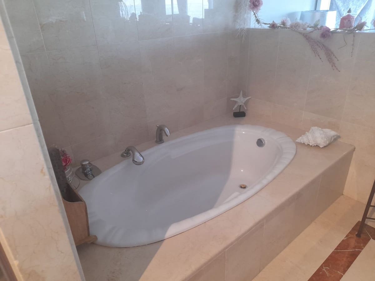 2 soveværelse Penthouse til salg i Estepona med swimmingpool garage - € 880.000 (Ref: 9480387)