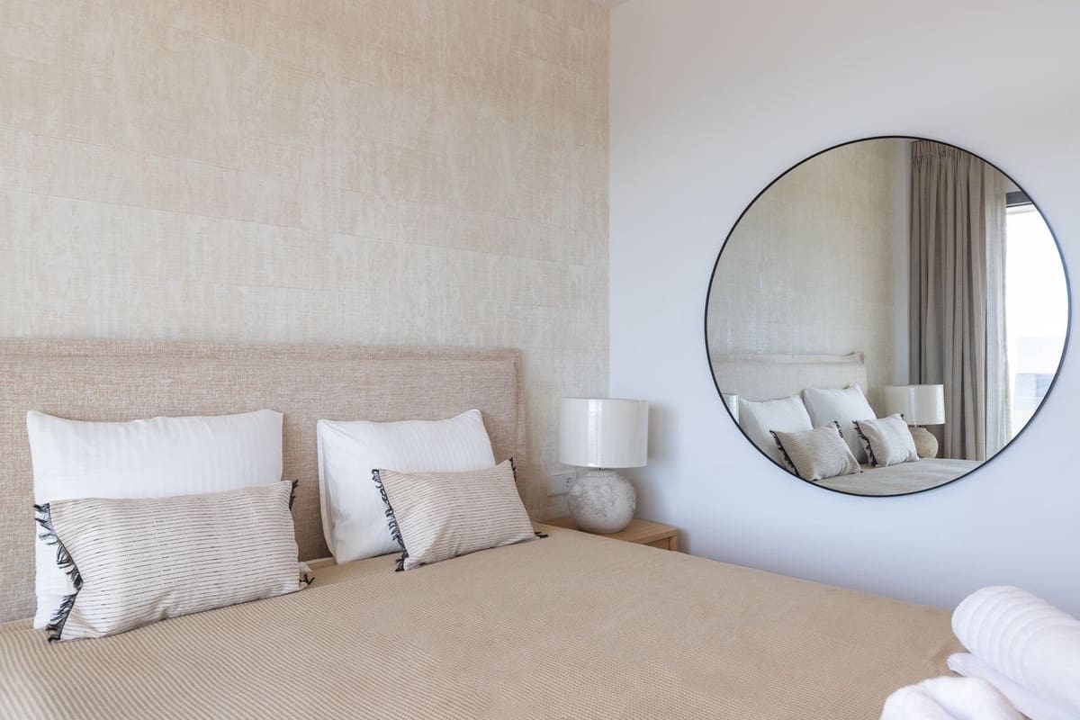 3 bedroom Townhouse for sale in Mijas Costa with pool - € 880,000 (Ref: 9480388)