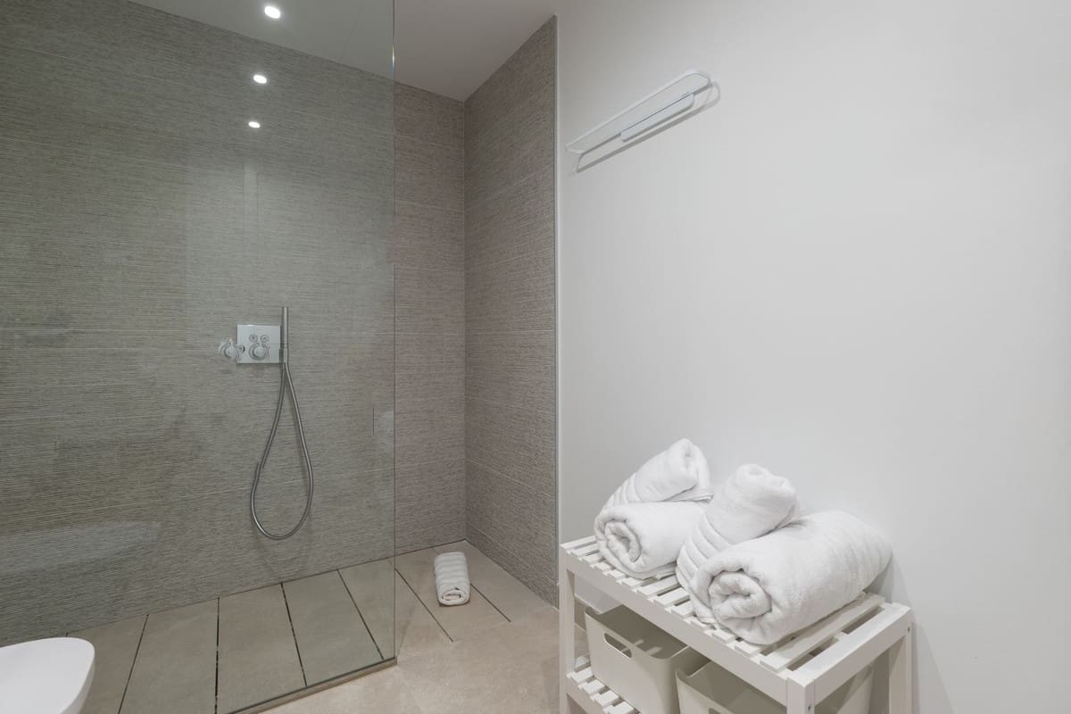 3 bedroom Townhouse for sale in Mijas Costa with pool - € 880,000 (Ref: 9480388)