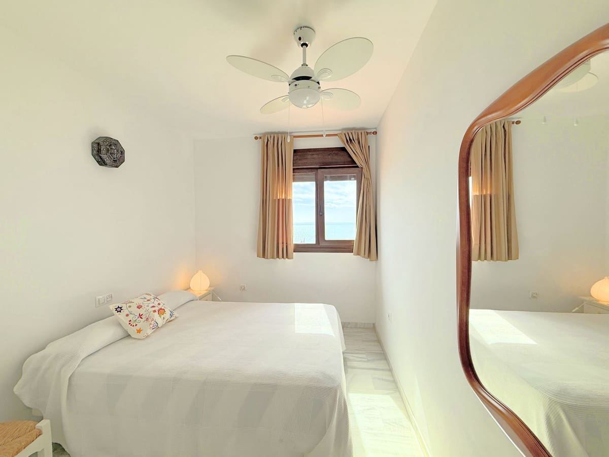 4 slaapkamer Huis te koop in Bahia de Casares met zwembad - € 880.000 (Ref: 9480389)