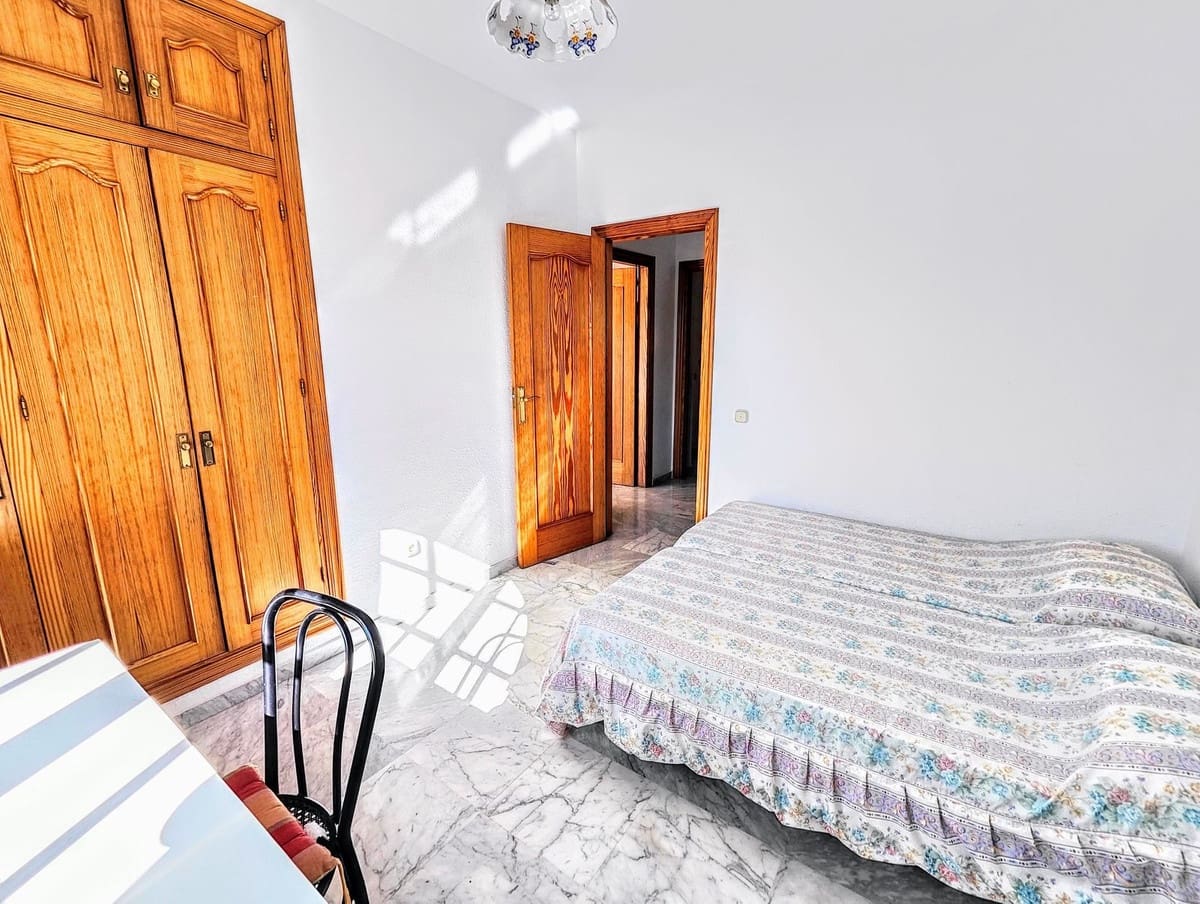 4 soveværelse Villa til salg i Benalmadena Costa med swimmingpool garage - € 890.000 (Ref: 9480393)