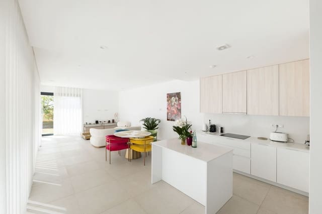 3 slaapkamer Huis te koop in Casares Pueblo, Casares met zwembad garage - € 890.000 (Ref: 9480394)