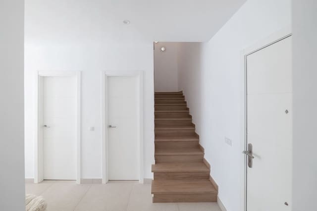 3 soveværelse Byhus til salg i Casares Pueblo, Casares med swimmingpool garage - € 890.000 (Ref: 9480394)