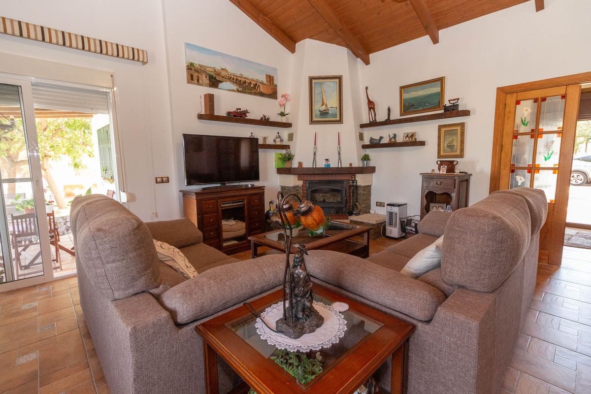 4 makuuhuone Maalaistalo myytävänä paikassa Mijas Costa mukana uima-altaan - 890 000 € (Ref: 9480396)