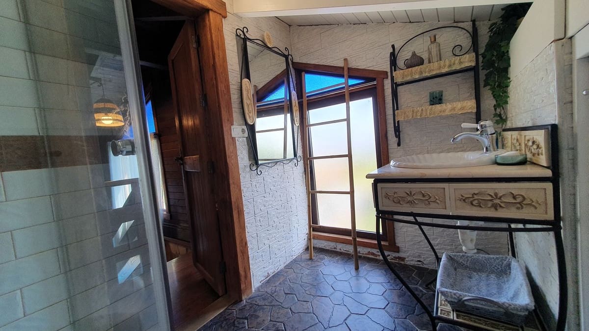 11 bedroom Finca/Country House for sale in Alhaurin el Grande with pool - € 890,000 (Ref: 9480397)