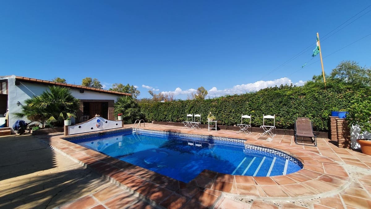 11 soverom Finca/Herregård til salgs i Alhaurin el Grande med svømmebasseng - € 890 000 (Ref: 9480397)