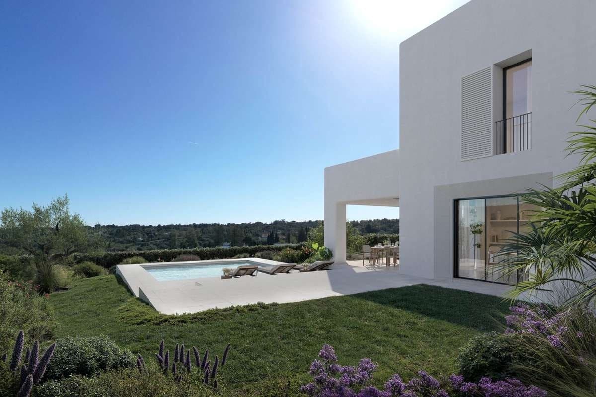 3 bedroom Villa for sale in Sotogrande with pool garage - € 894,000 (Ref: 9480398)