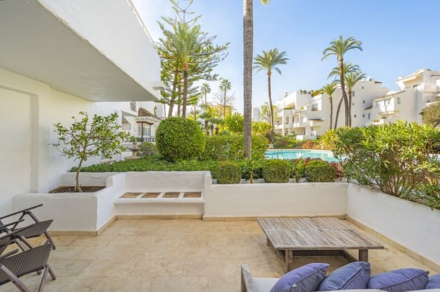 1 soverom Leilighet til salgs i Golden Mile, Marbella med svømmebasseng - € 895 000 (Ref: 9480400)