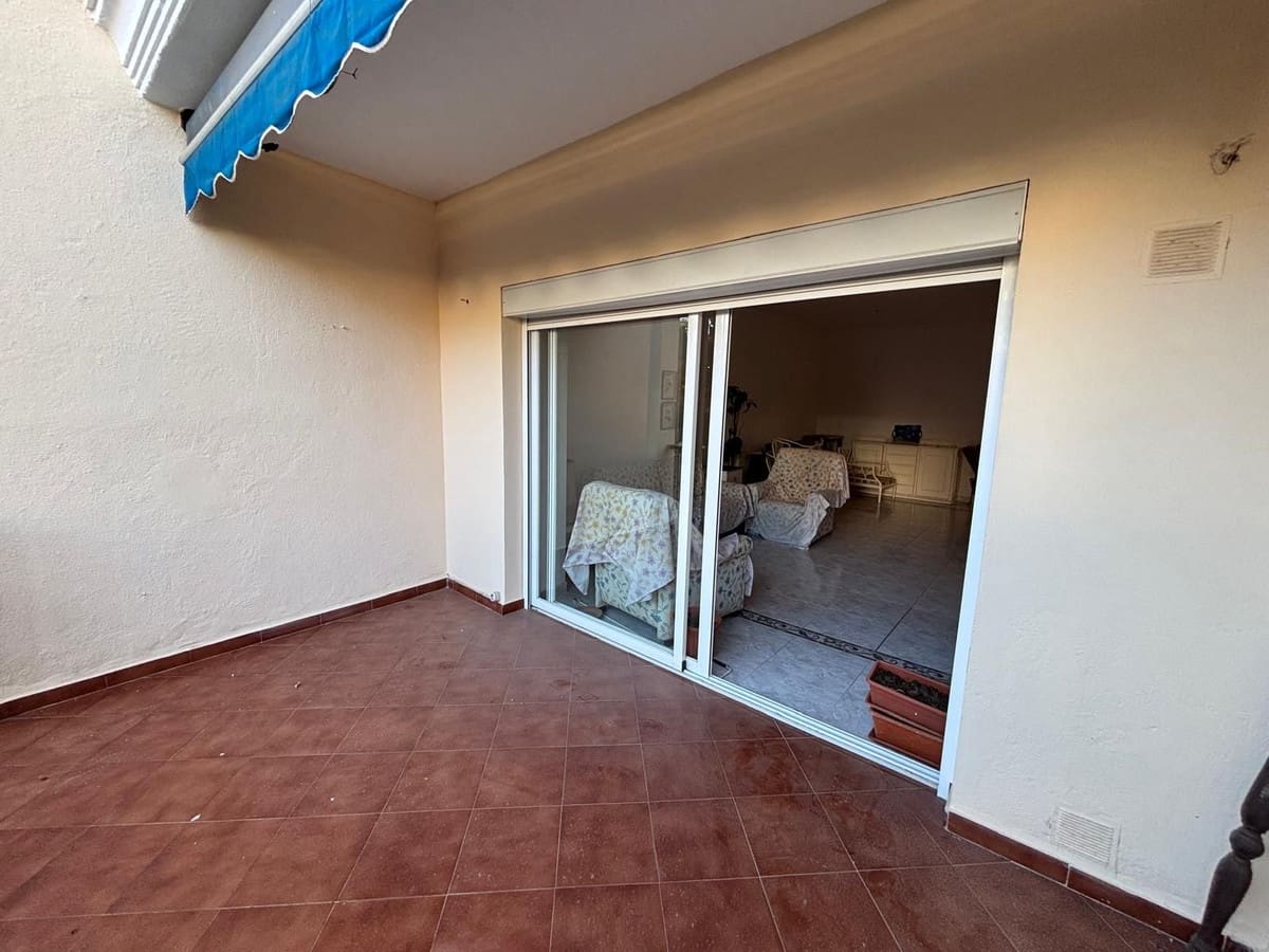 3 soveværelse Lejlighed til salg i Nueva Andalucia med swimmingpool garage - € 895.000 (Ref: 9480403)