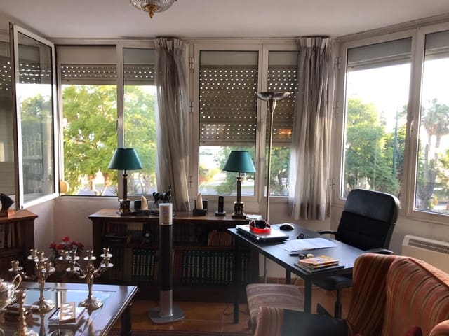 Apartamento de 3 habitaciones en El Candado, Málaga ciudad en venta - 895.000 € (Ref: 9480406)