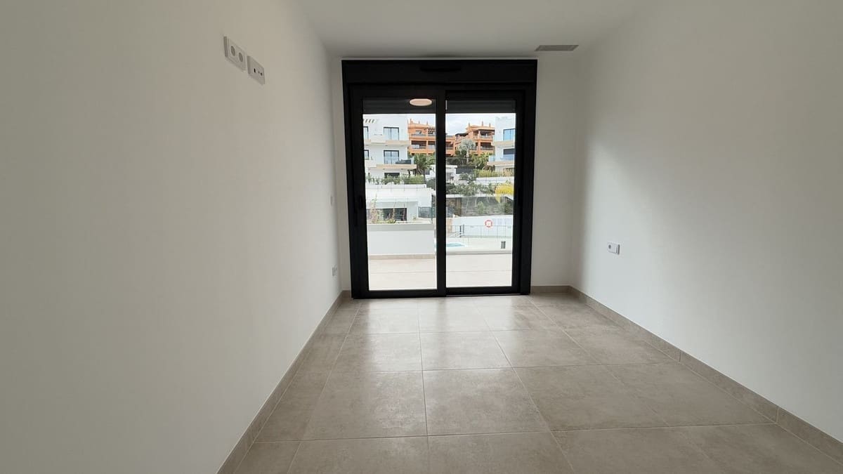 3 bedroom Penthouse for sale in Atalaya-Isdabe with pool - € 895,000 (Ref: 9480408)