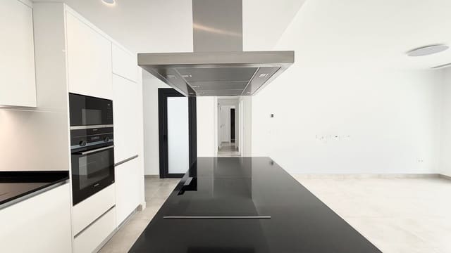 3 bedroom Penthouse for sale in Atalaya-Isdabe, Estepona with pool - € 895,000 (Ref: 9480408)