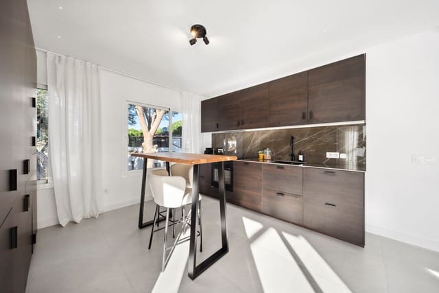 3 Zimmer Penthouse zu verkaufen in La Dama de Noche - La Alzambra, Marbella mit Pool - 895.000 € (Ref: 9480409)