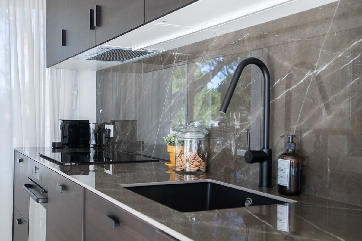 3 Zimmer Penthouse zu verkaufen in Nueva Andalucia mit Pool - 895.000 € (Ref: 9480409)