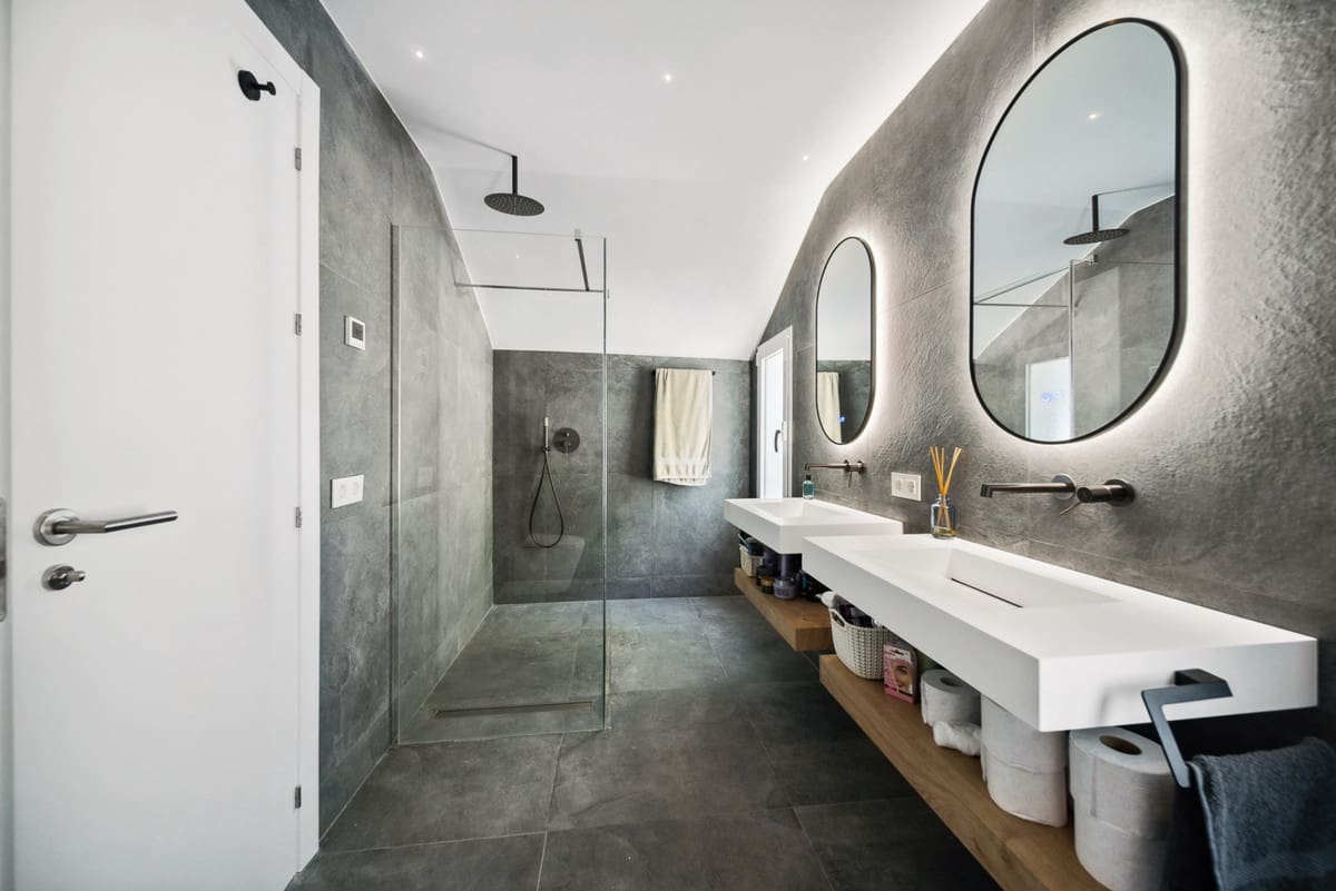 3 Zimmer Penthouse zu verkaufen in Nueva Andalucia mit Pool - 895.000 € (Ref: 9480409)