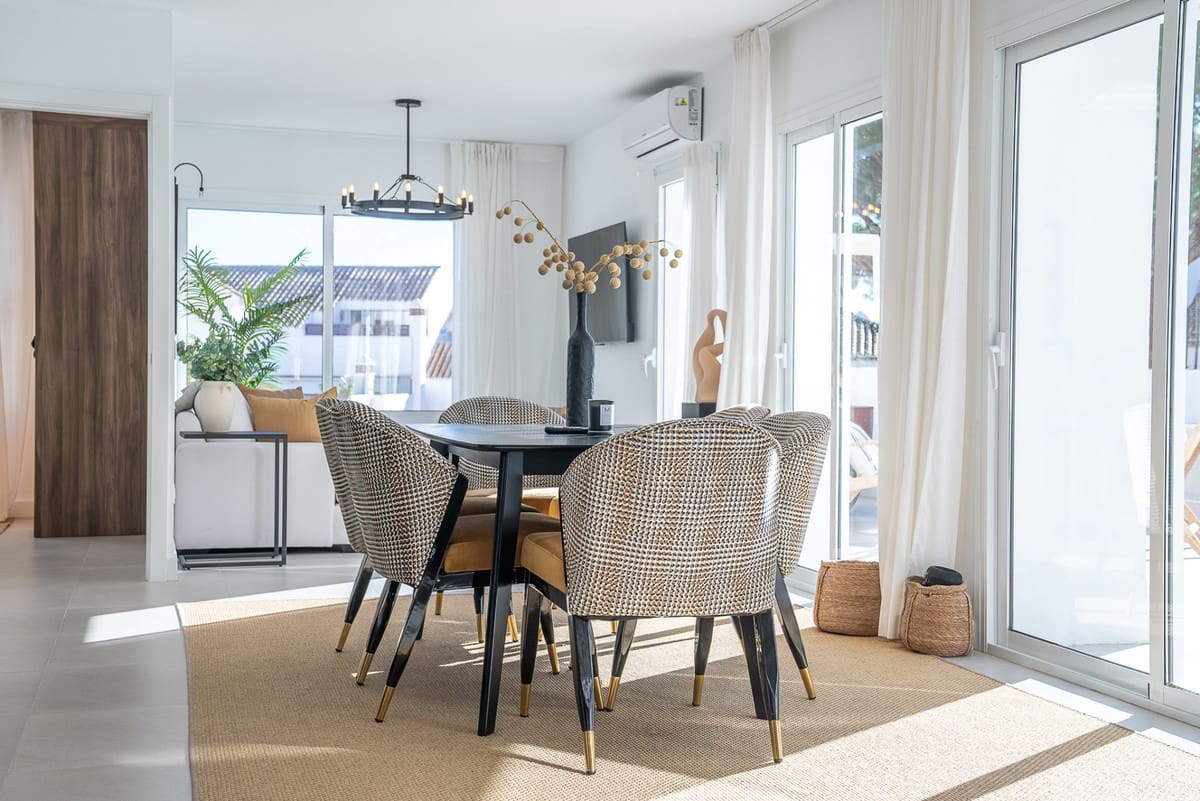 3 Zimmer Penthouse zu verkaufen in Nueva Andalucia mit Pool - 895.000 € (Ref: 9480409)