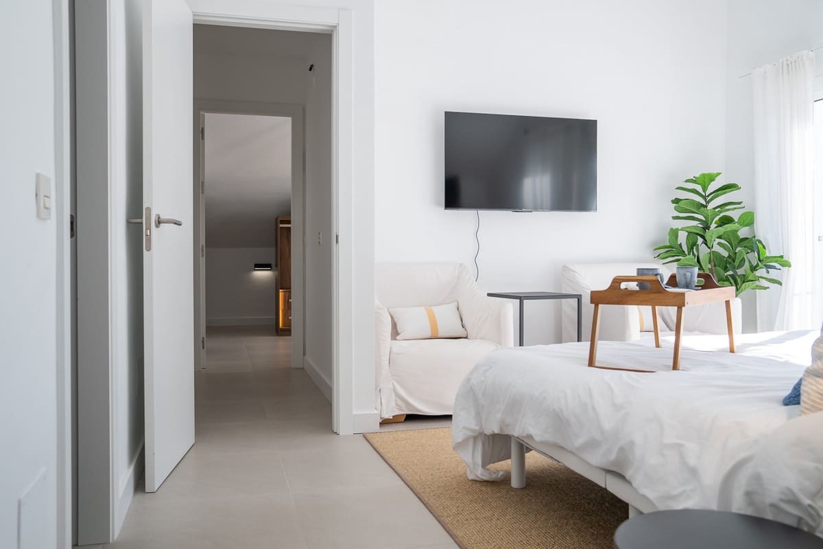 3 Zimmer Penthouse zu verkaufen in Nueva Andalucia mit Pool - 895.000 € (Ref: 9480409)