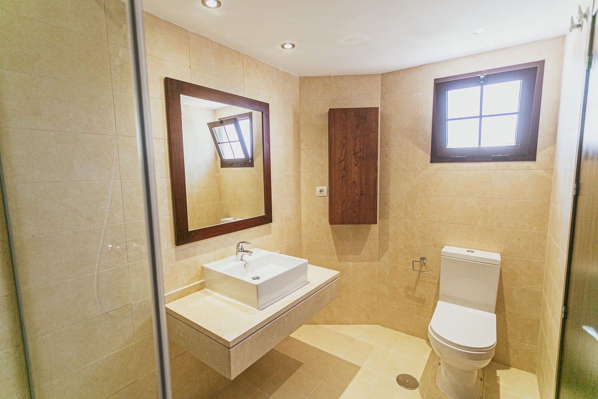 4 bedroom Penthouse for sale in Los Monteros with pool garage - € 895,000 (Ref: 9480412)