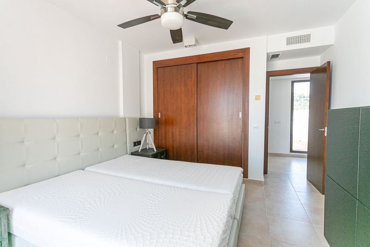 4 bedroom Penthouse for sale in Los Monteros with pool garage - € 895,000 (Ref: 9480412)