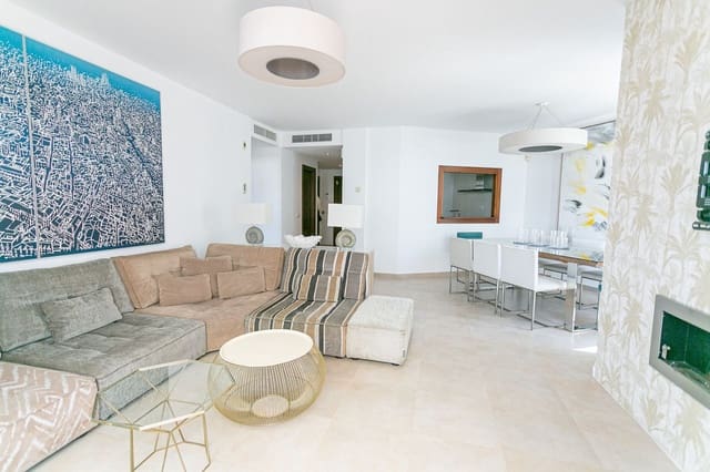 Ático de 4 habitaciones en Los Monteros, Marbella en venta con piscina garaje - 895.000 € (Ref: 9480412)