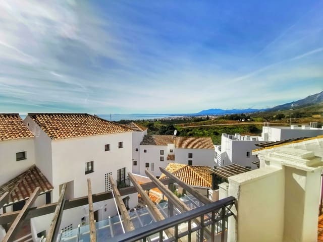 Ático de 4 habitaciones en Los Monteros, Marbella en venta con piscina garaje - 895.000 € (Ref: 9480412)
