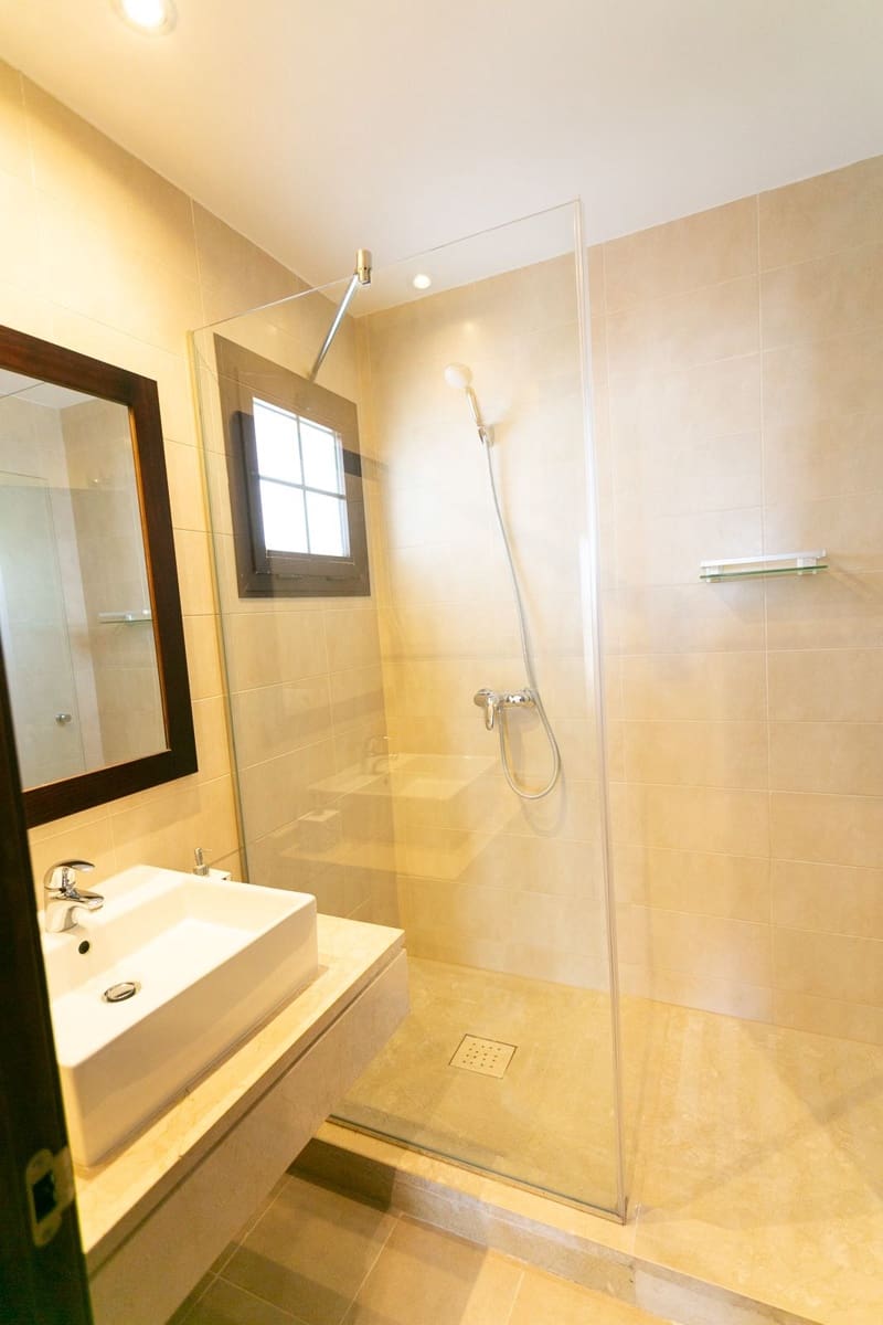 4 bedroom Penthouse for sale in Los Monteros with pool garage - € 895,000 (Ref: 9480412)