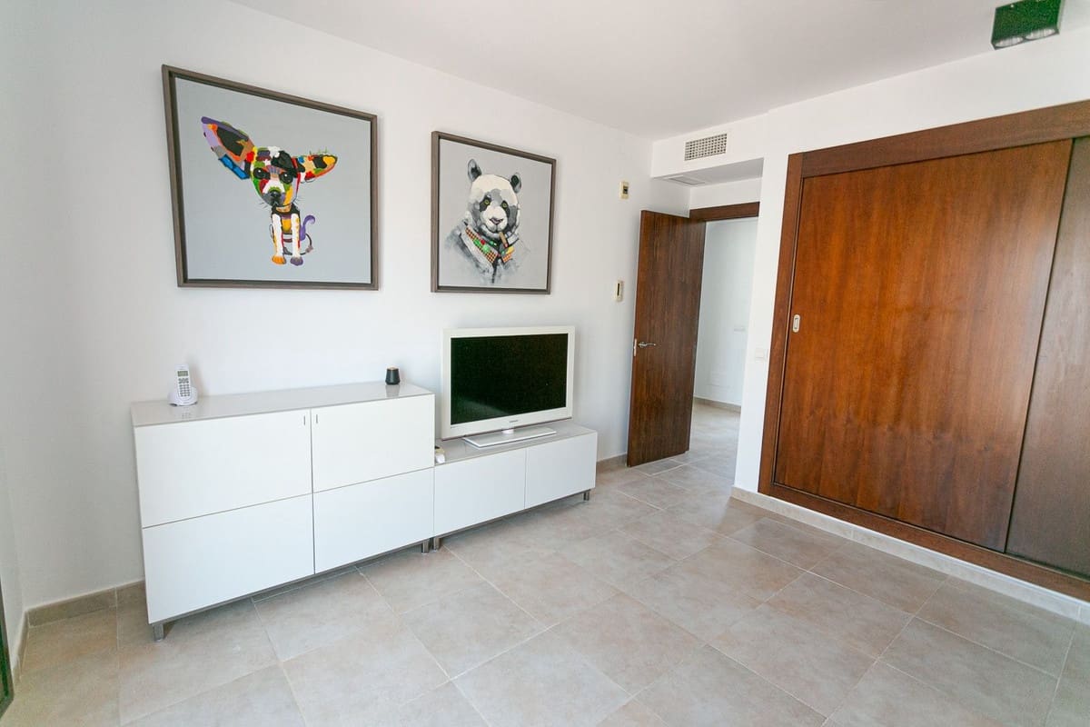 4 bedroom Penthouse for sale in Los Monteros with pool garage - € 895,000 (Ref: 9480412)