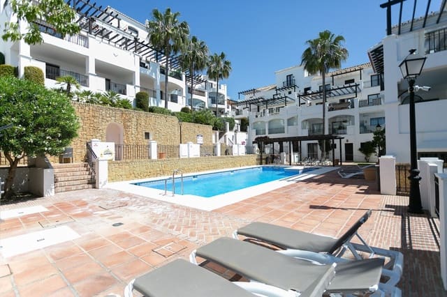 Ático de 4 habitaciones en Los Monteros, Marbella en venta con piscina garaje - 895.000 € (Ref: 9480412)